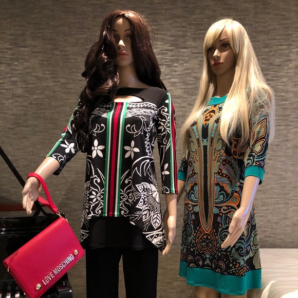 Women Clothing - Picture 4 of 4